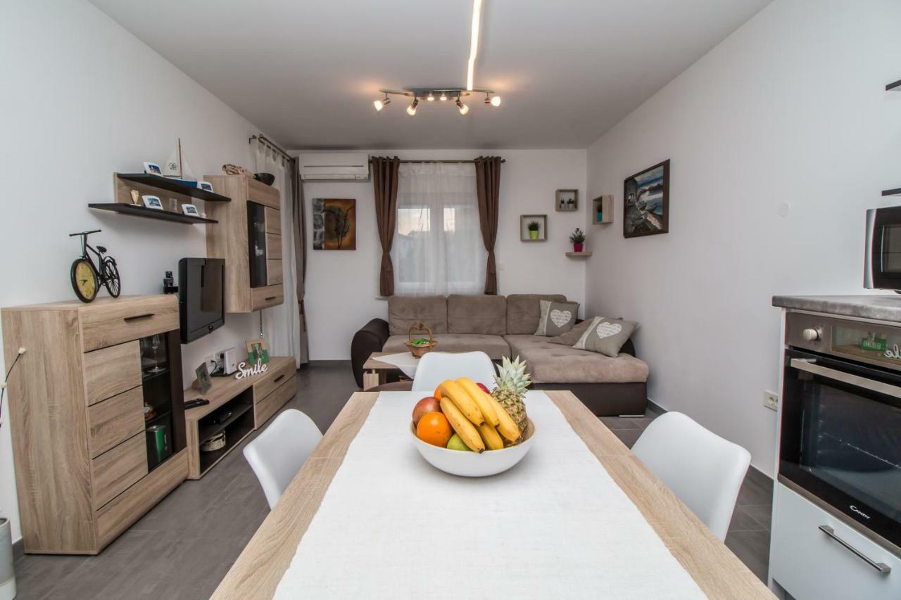Sunny Point Apartment Rovinj Exterior photo